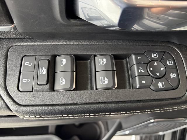 New 2026 RAM 2500 Laramie w/ Towing Technology Group AWD/4WD image 17