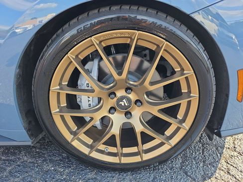 Used 2025 Ford Mustang GT Premium RWD image 16