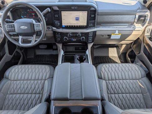 New 2026 Ford F250 Platinum w/ Platinum Plus Package AWD/4WD image 5
