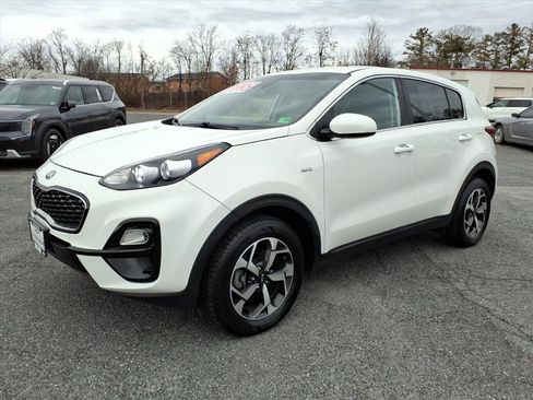 Used 2020 Kia Sportage LX image 8