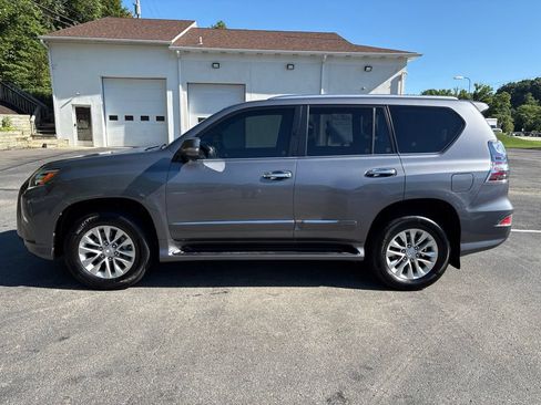 Used 2015 Lexus GX 460 AWD/4WD image 2