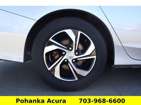 Used 2017 Honda Accord LX image 30