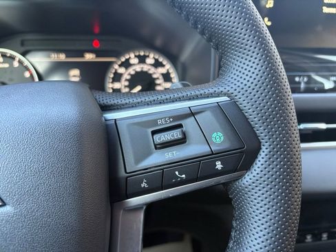 New 2026 Mitsubishi Outlander SE image 17