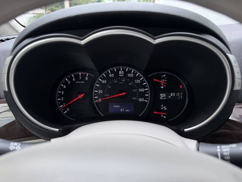 Used 2014 Nissan Quest S FWD image 13