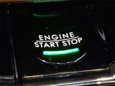 Certified 2023 Lincoln Nautilus Reserve image 25