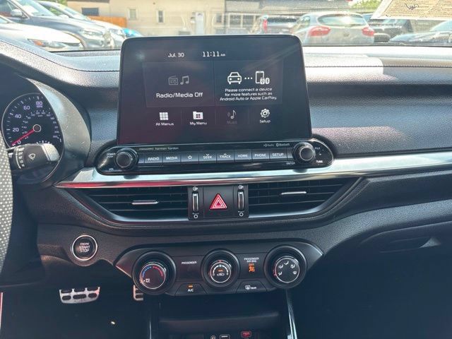 Used 2021 Kia Forte GT-Line w/ GT-Line Premium Package FWD image 12