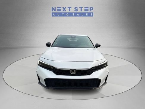 Used 2025 Honda Civic Sport image 2
