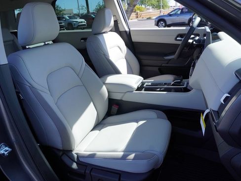 New 2026 Nissan Pathfinder SL FWD image 13