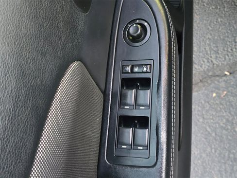 Used 2014 Dodge Avenger SE image 13