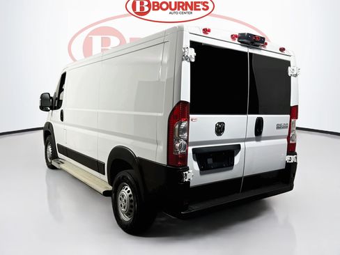 Used 2025 RAM ProMaster 2500 w/ U-Haul Equipment Group FWD image 6