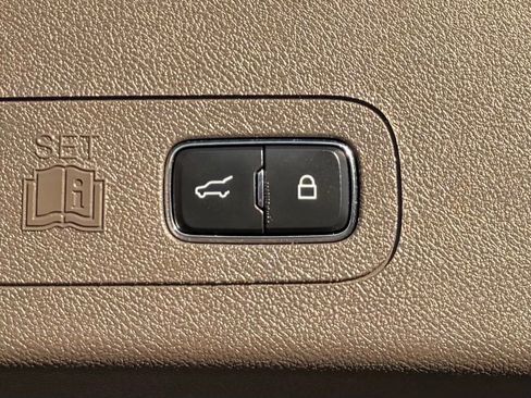 Used 2023 Lincoln Aviator Reserve image 11