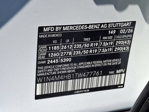 Used 2026 Mercedes-Benz GLB 250 4MATIC image 19