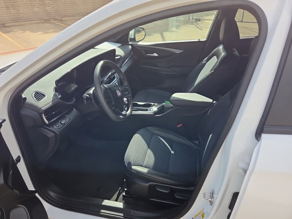 Used 2026 Buick Envista Preferred FWD image 4
