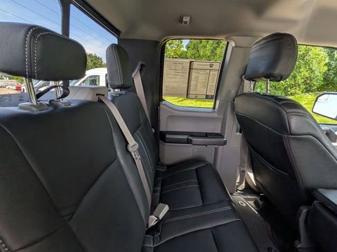 Used 2019 Ford F150 XLT w/ Equipment Group 302A Luxury AWD/4WD image 31