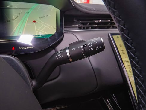 New 2025 Land Rover Range Rover Sport Dynamic SE image 14