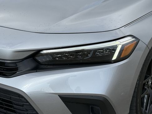 Used 2022 Honda Civic Sport image 11