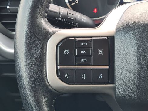 Used 2023 Ford Expedition XLT RWD image 30