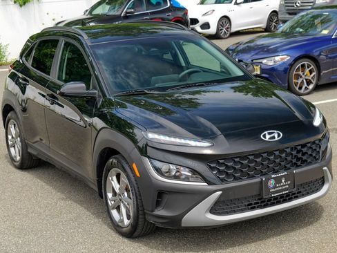 Used 2023 Hyundai Kona SEL AWD/4WD image 9