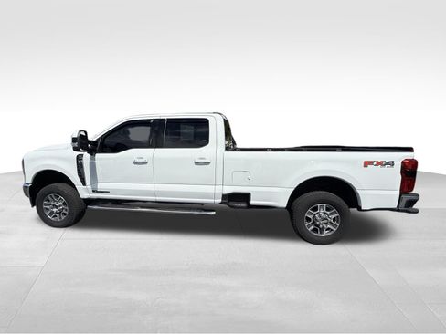 Used 2023 Ford F350 Lariat AWD/4WD image 9