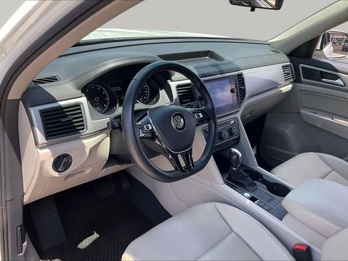 Used 2019 Volkswagen Atlas SE FWD image 17