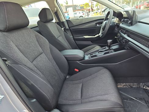 Used 2023 Honda Accord EX image 10