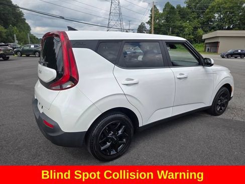 Used 2022 Kia Soul LX w/ Technology Package FWD image 9