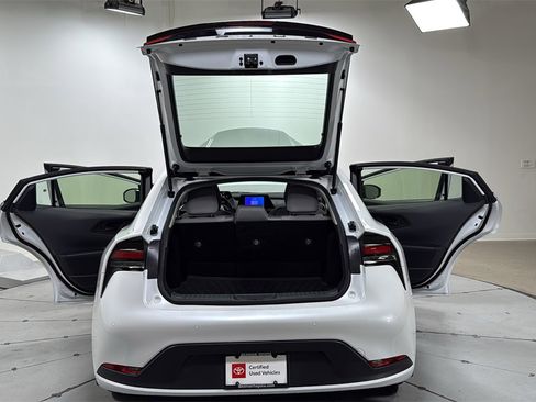 Certified 2025 Toyota Prius LE image 16