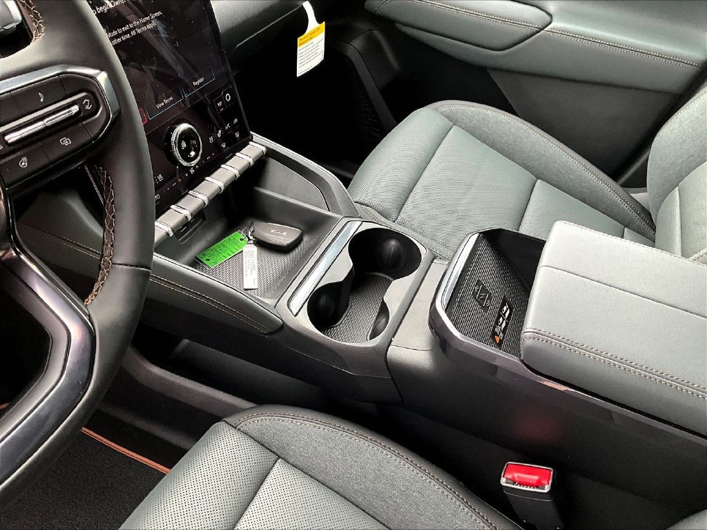New 2027 GMC Terrain AT4 w/ Convenience Package III AWD/4WD image 26