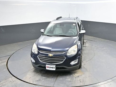 Used 2017 Chevrolet Equinox Premier w/ Enhanced Convenience Package image 23