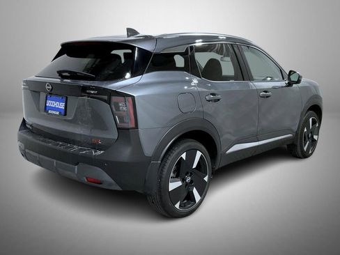 Certified 2025 Nissan Kicks SR FWD image 5