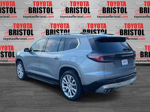 Used 2025 GMC Acadia Denali w/ Super Cruise Package image 6