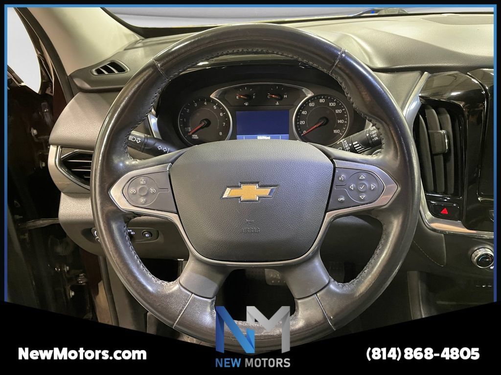 Used 2020 Chevrolet Traverse LT AWD/4WD image 12