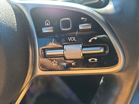 Certified 2022 Mercedes-Benz GLE 350 4MATIC image 17