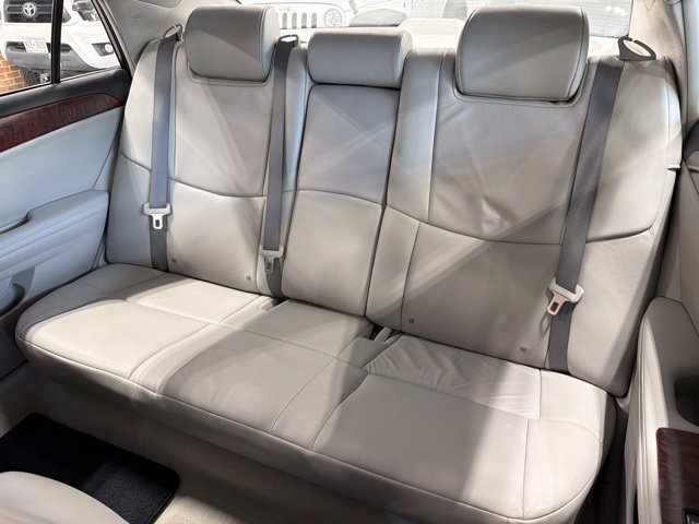 Used 2011 Toyota Avalon FWD image 28