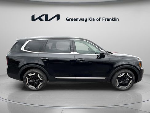 New 2025 Kia Telluride EX w/ EX Captain's Chair Package image 8