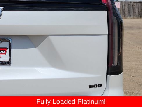 Used 2023 Cadillac Escalade Sport Platinum RWD image 12