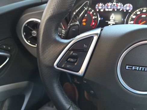 Used 2019 Chevrolet Camaro SS RWD image 9