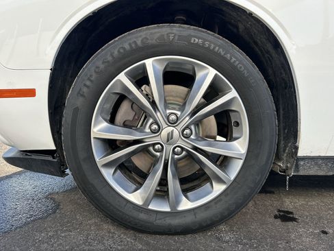 Used 2021 Dodge Challenger SXT image 17