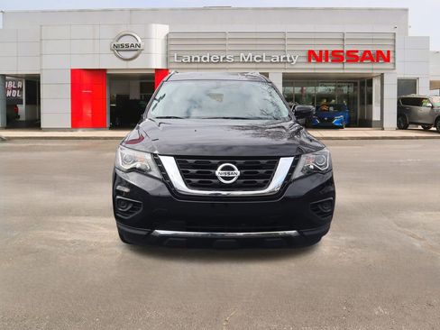 Used 2020 Nissan Pathfinder S image 8
