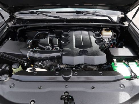 Used 2013 Toyota 4Runner Limited RWD image 14
