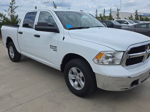 Used 2022 RAM 1500 Tradesman w/ Chrome Appearance Group AWD/4WD image 7