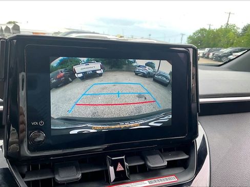 Used 2025 Toyota Corolla SE image 26