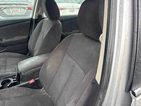 Used 2011 Nissan Altima 2.5 S w/ Special Edition Pkg FWD image 9