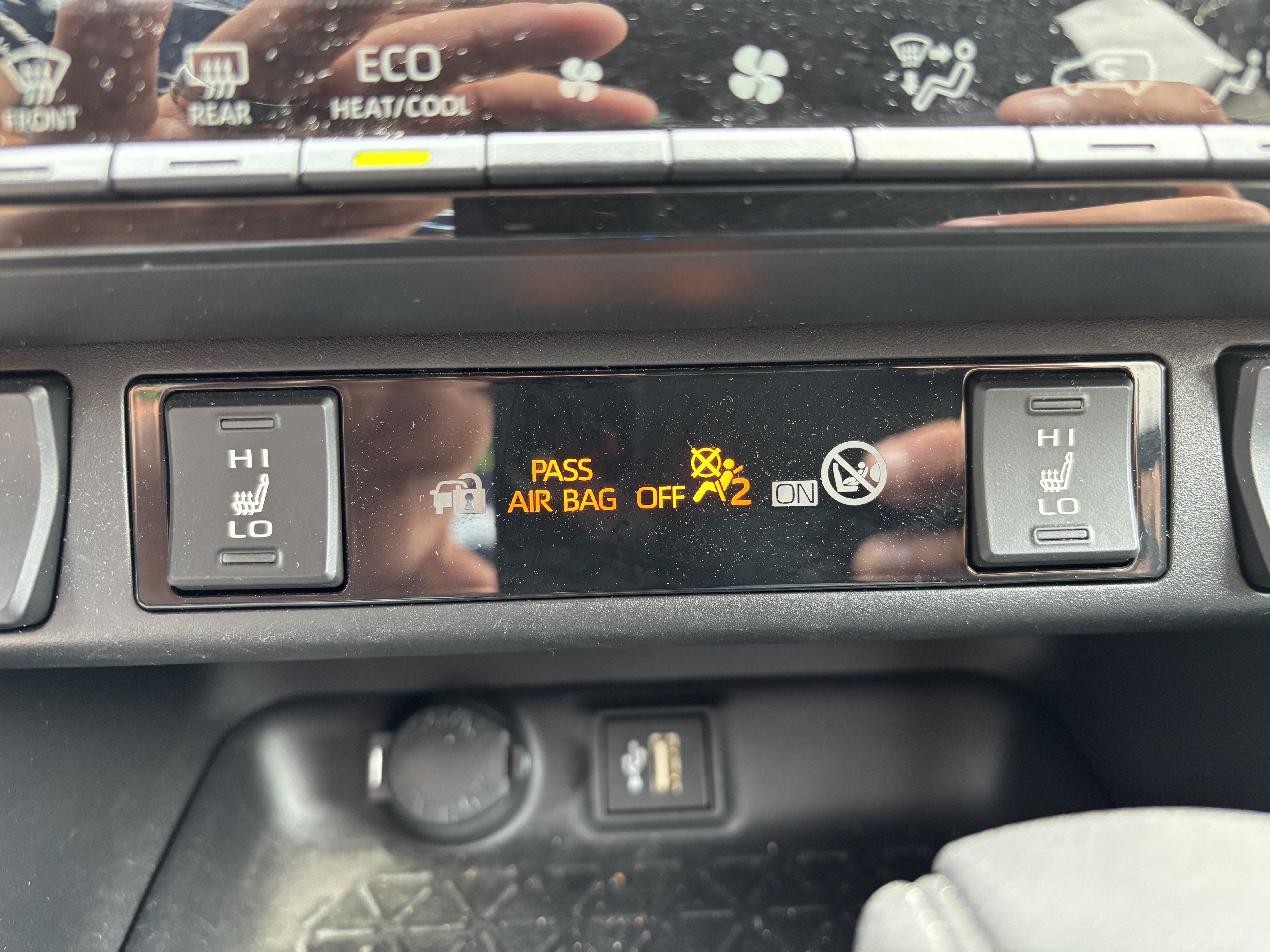 Certified 2024 Toyota RAV4 XLE w/ Convenience Package AWD/4WD image 28