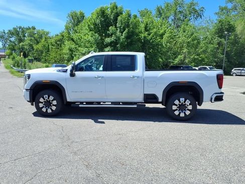 New 2026 GMC Sierra 3500 Denali w/ Denali Reserve Package AWD/4WD image 7