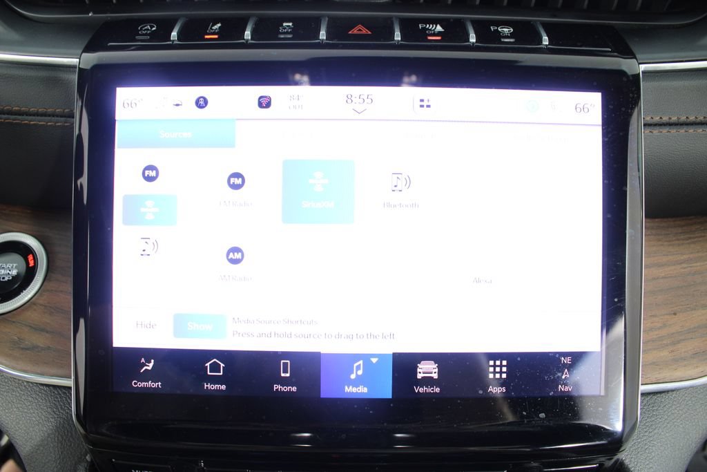 Used 2025 Jeep Grand Cherokee Summit w/ Obsidian Package AWD/4WD image 6