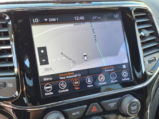 Used 2020 Jeep Grand Cherokee Altitude AWD/4WD image 10