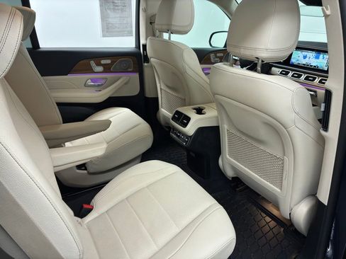 Used 2022 Mercedes-Benz GLS 450 4MATIC image 58