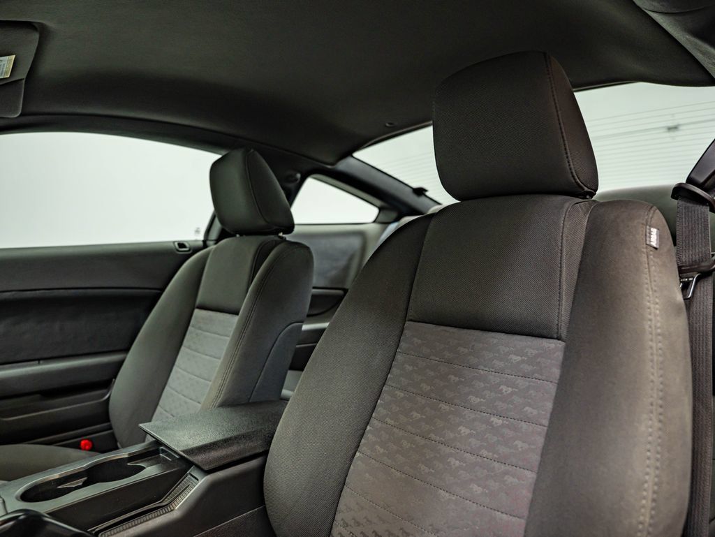 Used 2008 Ford Mustang GT RWD image 34