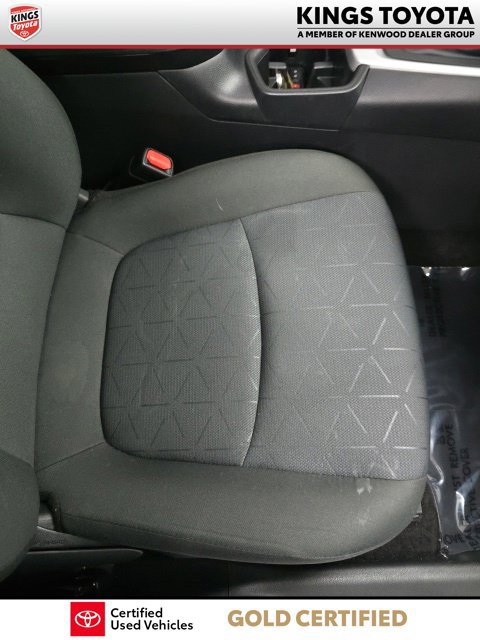 Used 2022 Toyota RAV4 XLE w/ Convenience Package FWD image 9